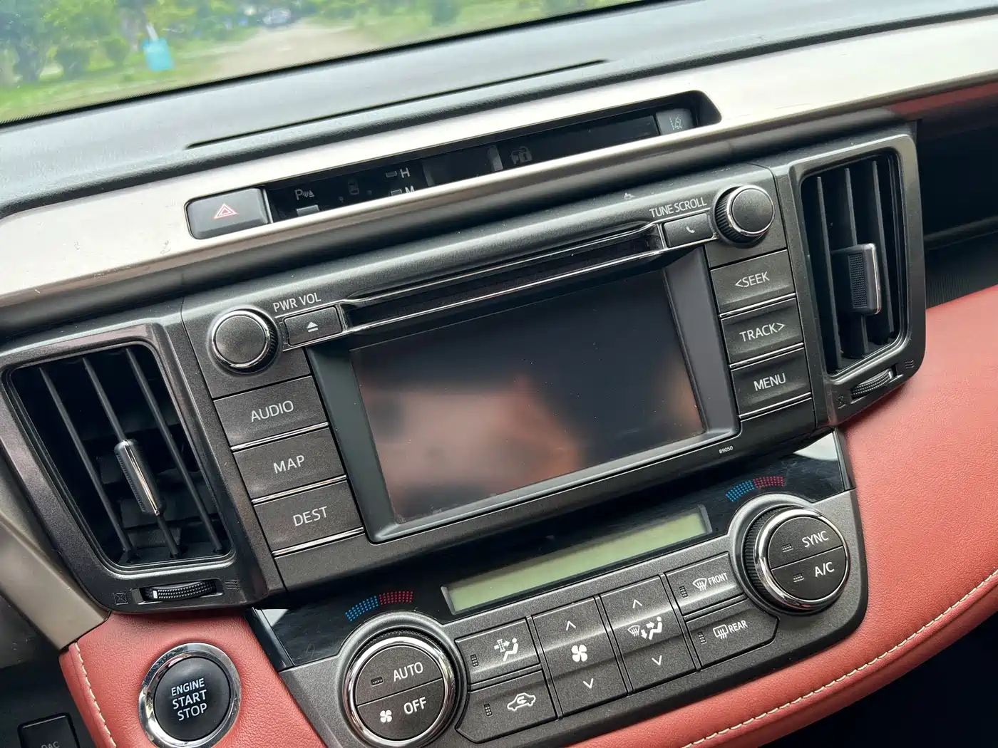 Toyota RAV4 Rongfang 2013 2.5L Automatic 4WD Premium Edition фото 11