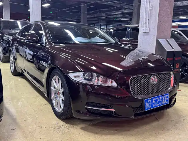 Jaguar XJ 2014 XJL 3.0 SC 2WD Panoramic Business Edition — фото 3