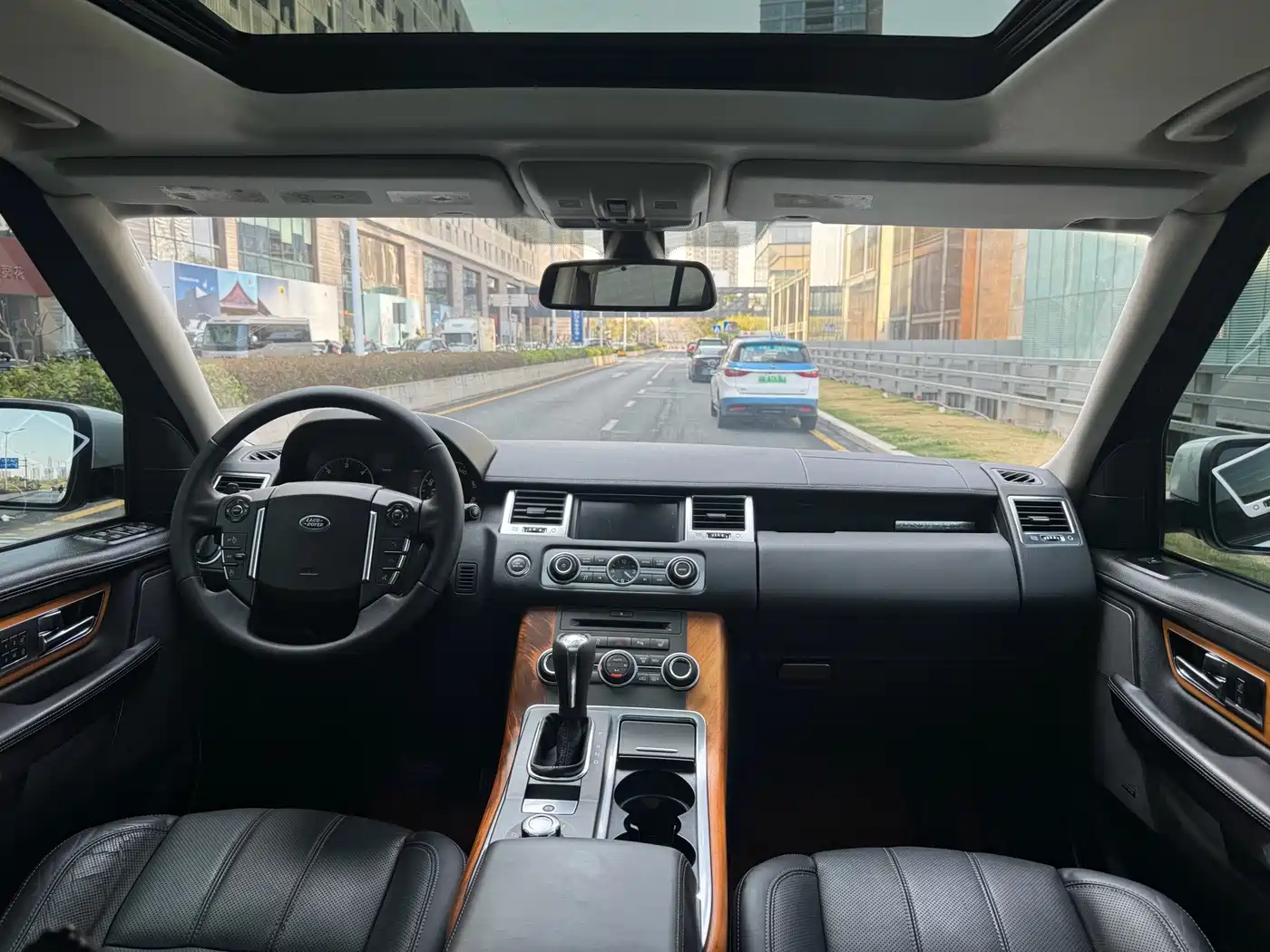Land Rover Range Rover Sport 2011 3.0 TDV6 Diesel фото 14