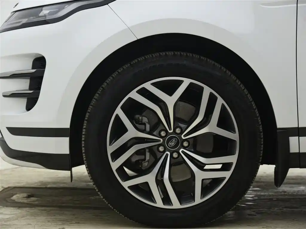 Land Rover Range Rover Evoque 2023 Range Rover Evoque L 249PS Luxury Edition фото 15