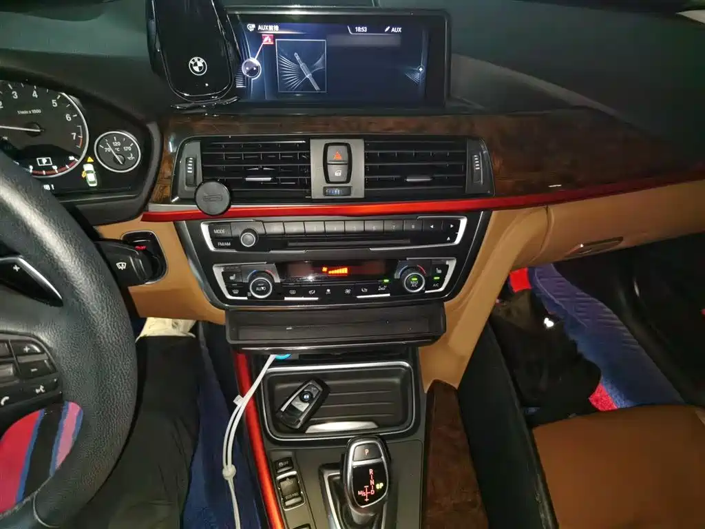 BMW 3 Series 2014 320Li Luxury Design Package фото 6