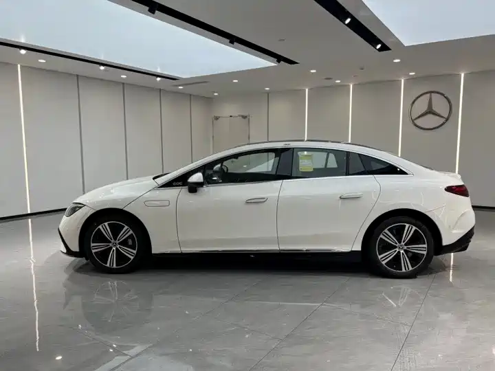 Mercedes-Benz EQE 2025 500 4MATIC Pioneer фото 4