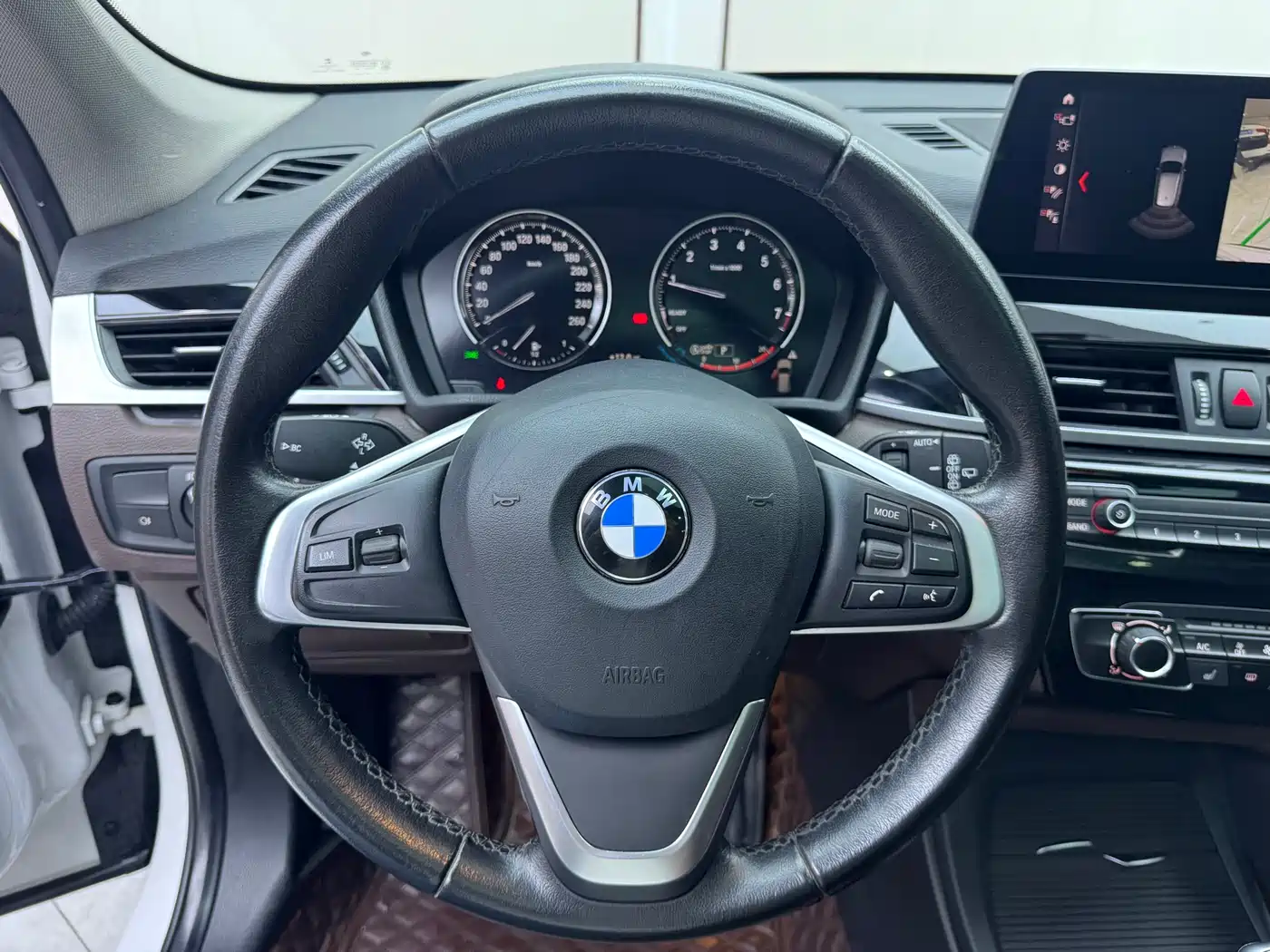 BMW X1 2022 sDrive20Li Fashion фото 11
