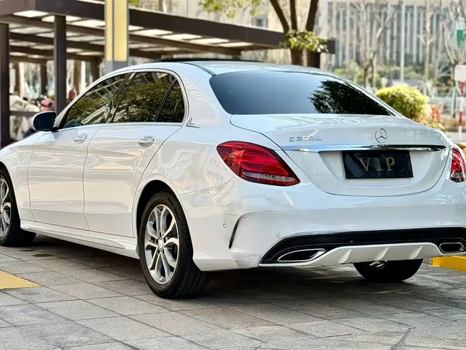 Mercedes-Benz C-Class 2015 Facelift C 180 L Sport фото 7