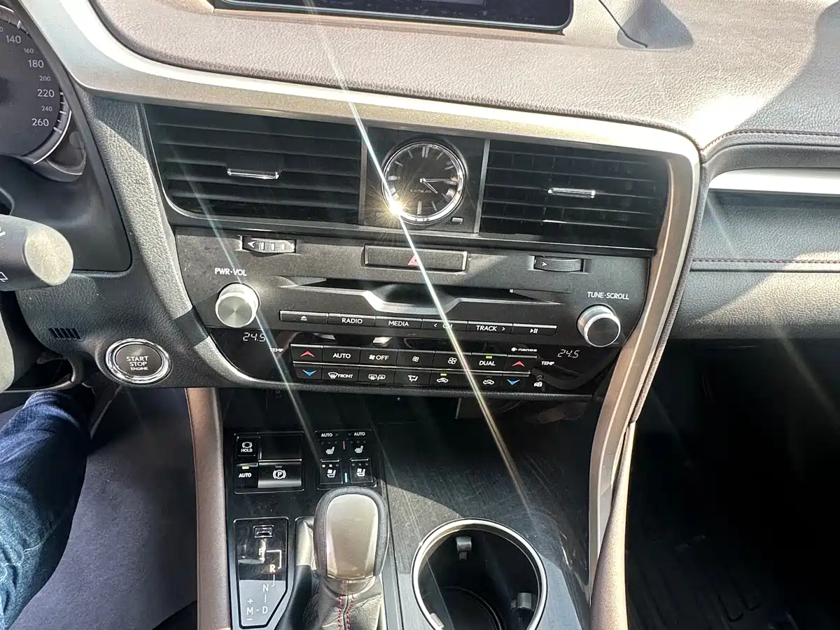 Lexus RX 2016 300 4WD Elegance Edition (China V) фото 9