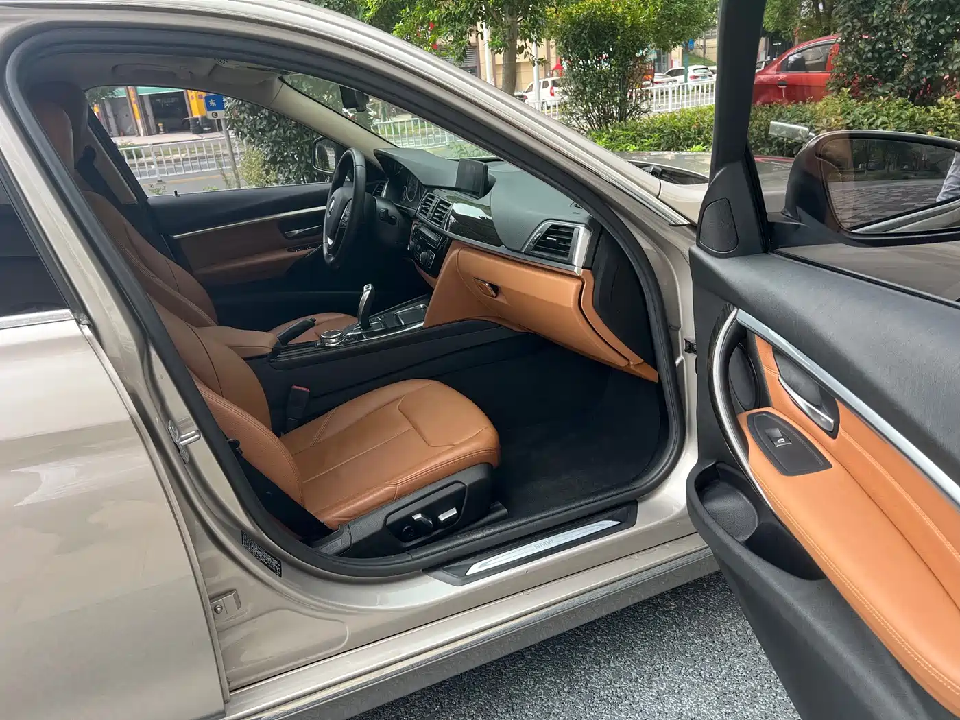 Фото 12 - BMW 3 Series