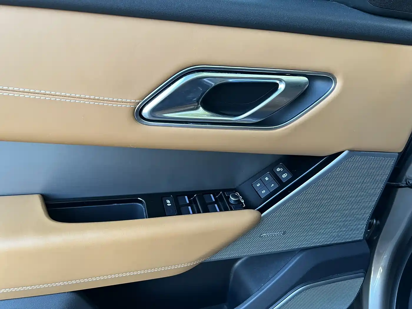 Land Rover Range Rover Velar 2018 P380 R-DYNAMIC HSE фото 5