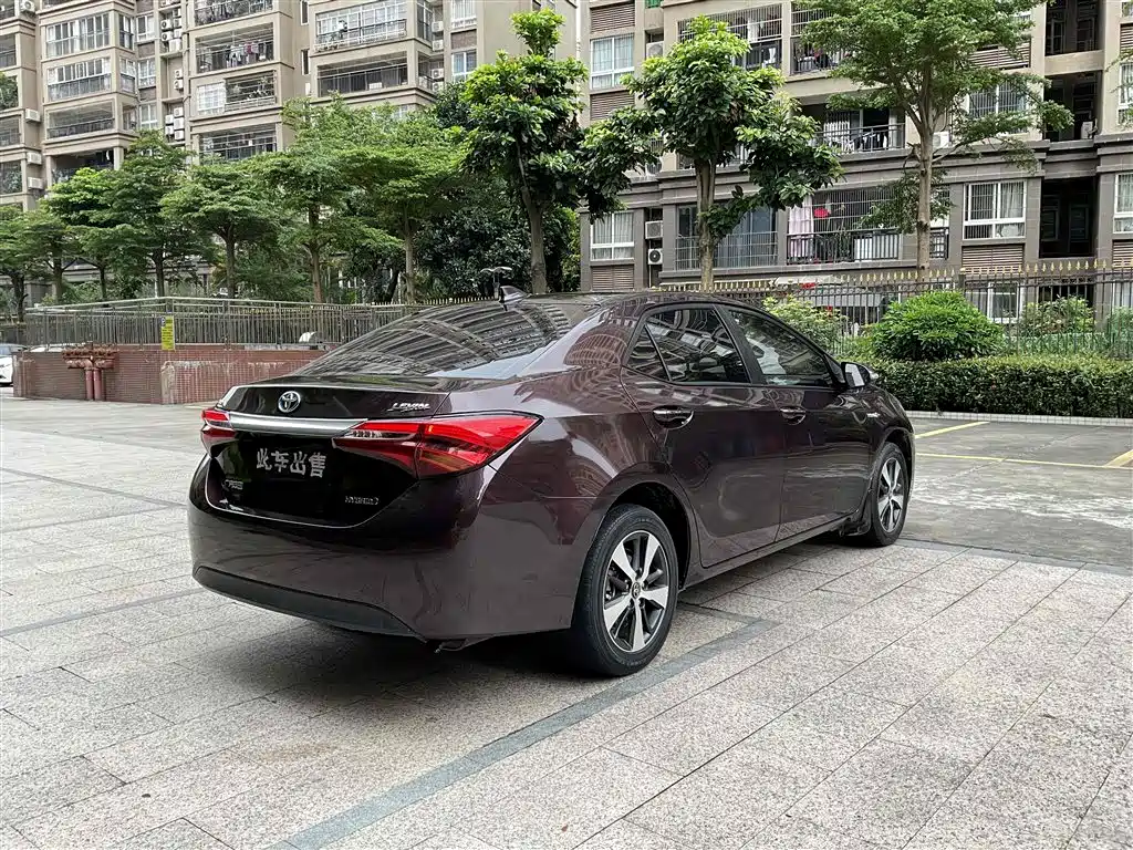 Toyota Levin 2016 Hybrid 1.8H V E-CVT Luxury Edition фото 14