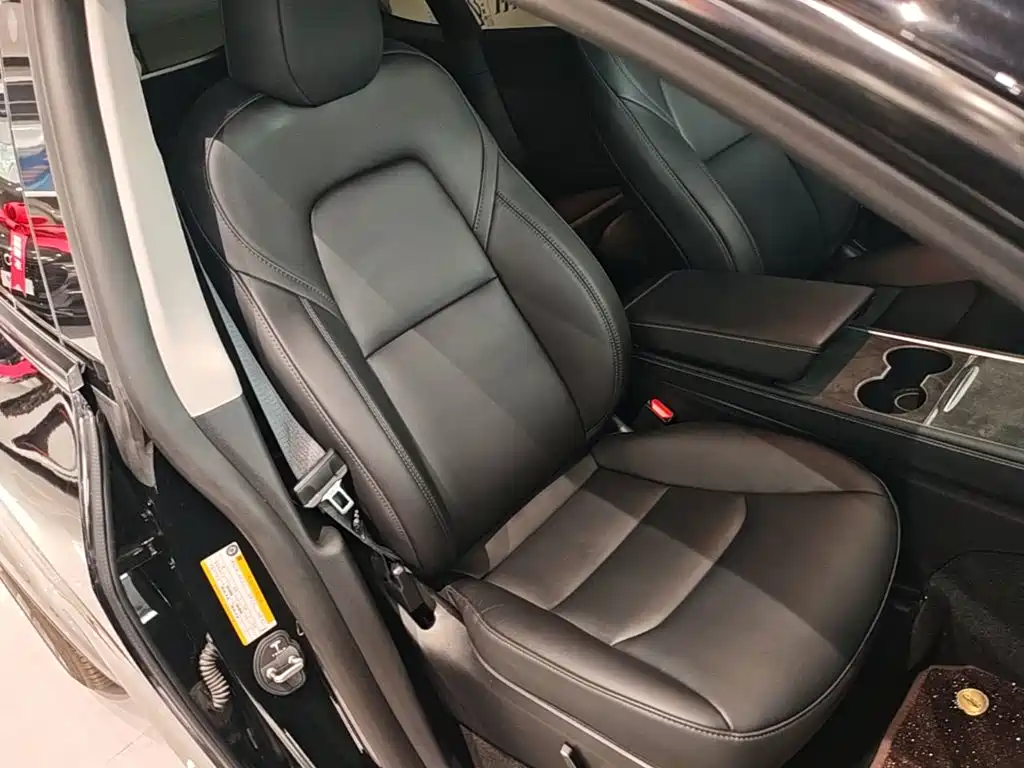 Фото 25 - Tesla Model Y