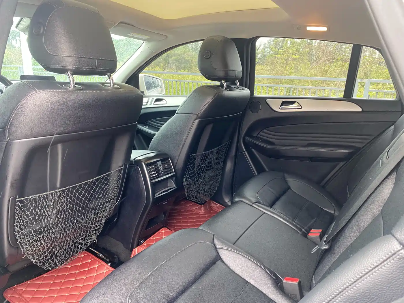 Mercedes-Benz GLE Coupe 2015 GLE 320 4MATIC Coupe SUV фото 16