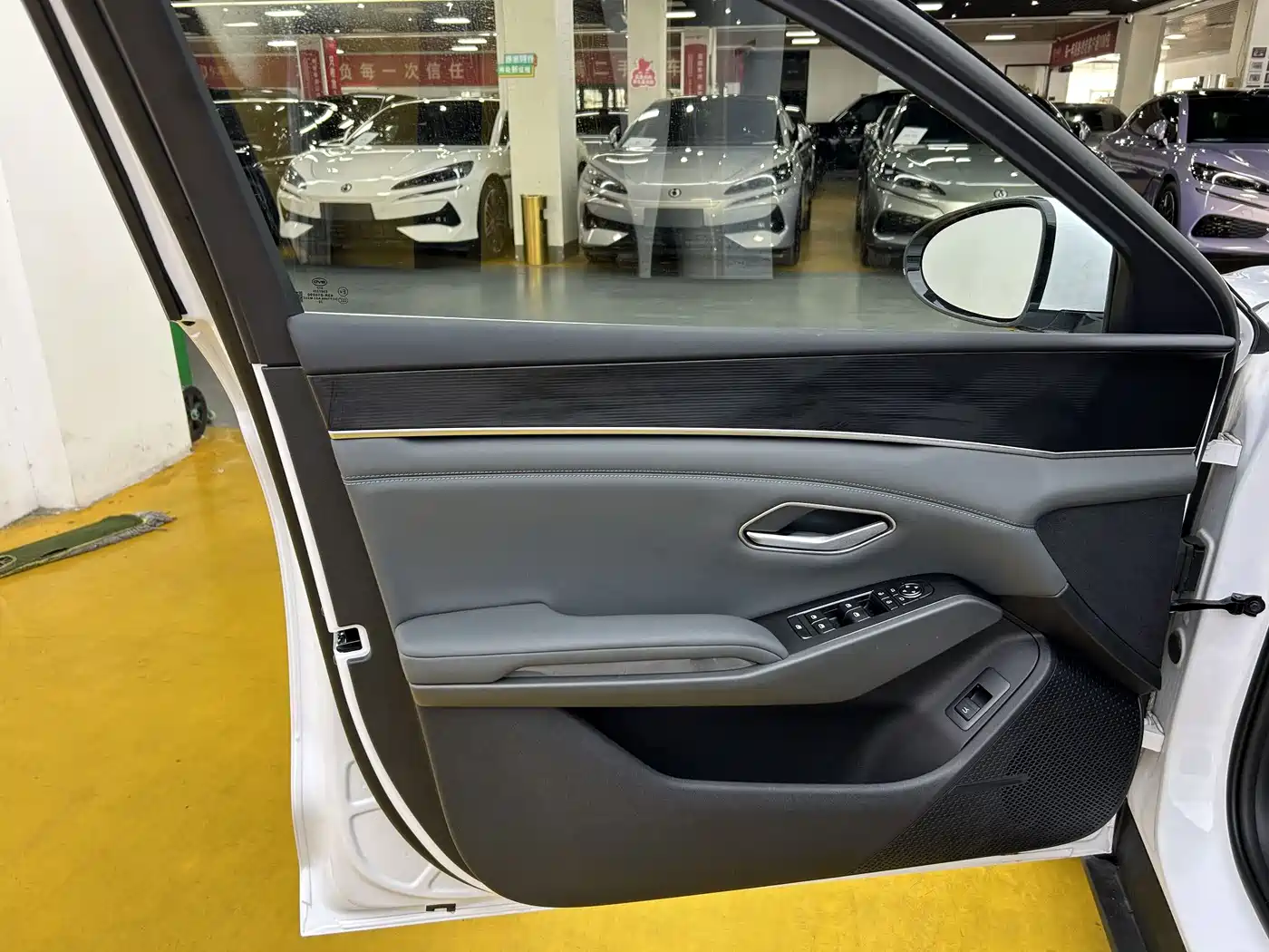 BYD Qin L 2026 2026 DM-i 128KM Progressive
