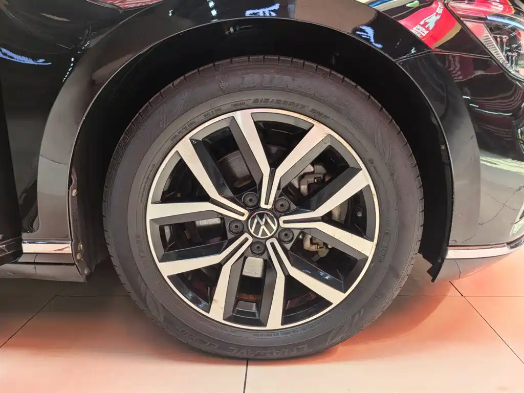 Volkswagen Magotan 2020 330TSI DSG Leading фото 18