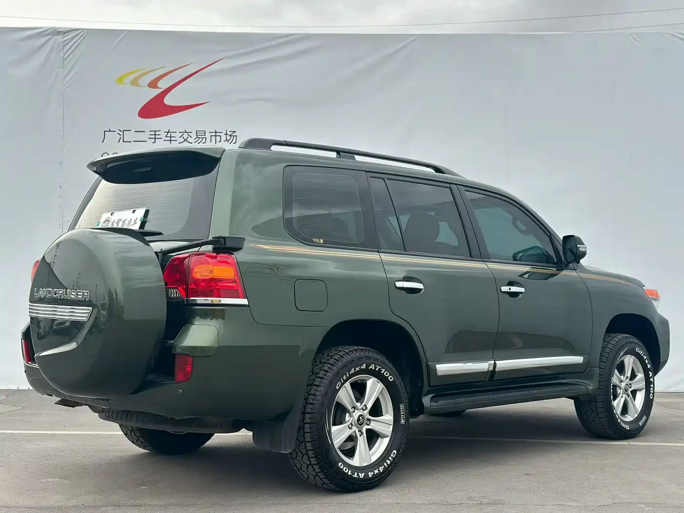 Toyota Land Cruiser (Import) 2015 4.0L V6 Middle East Limited Edition фото 9