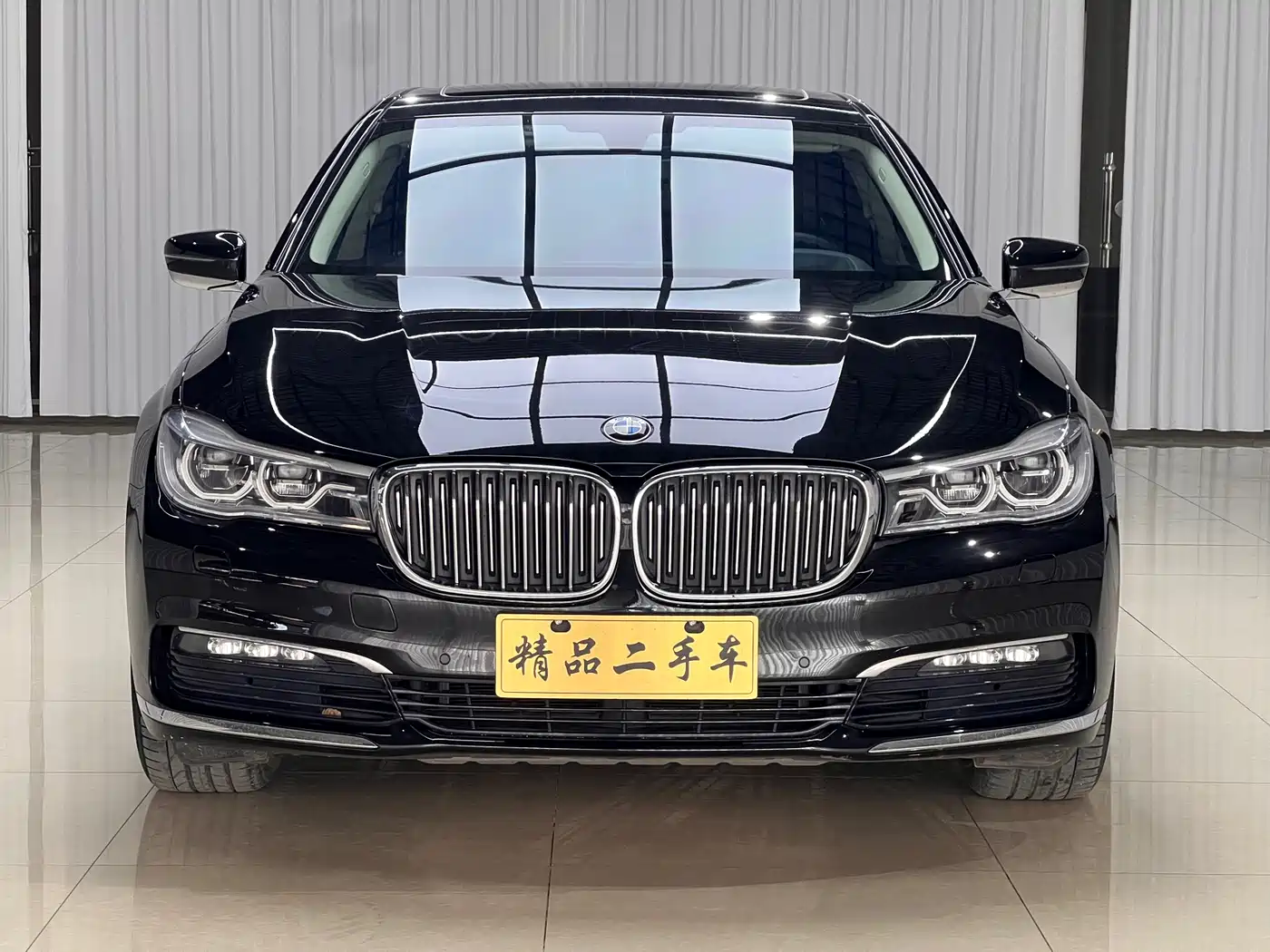 BMW 7 Series 2016 740Li Leading Edition фото 2