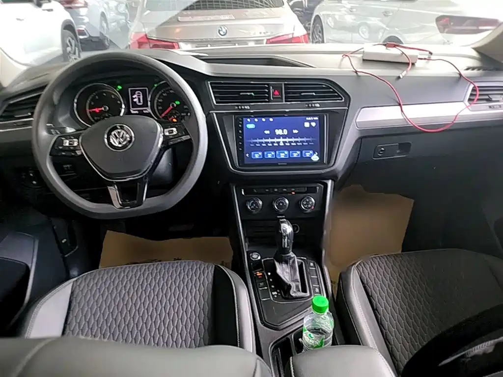 Volkswagen Tiguan L 2020 330TSI Auto 2WD Trend China VI фото 10