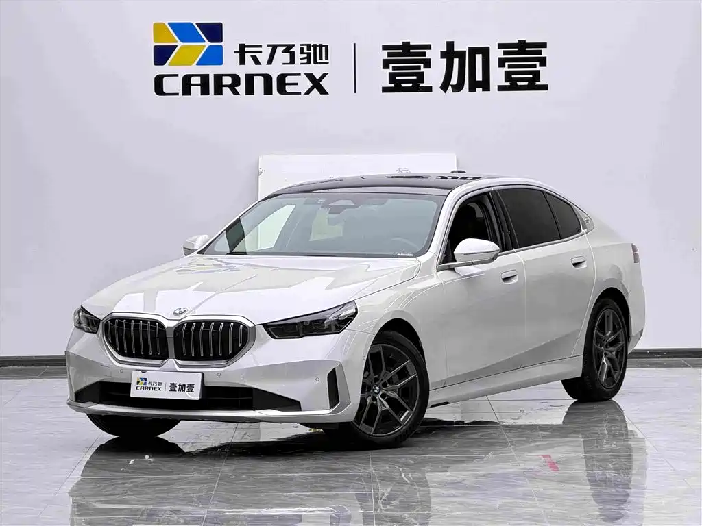 Фото 1 - BMW 5 Series