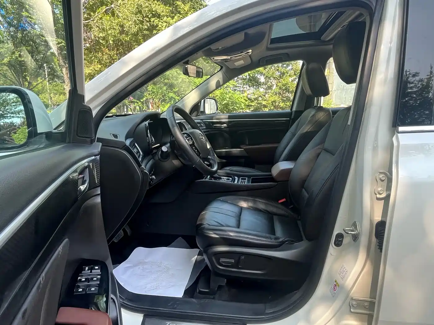 GAC Trumpchi Trumpchi GS7 2017 320T 2WD Luxury Smart Connect фото 10