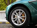 Фото 4 - Aston Martin DBX