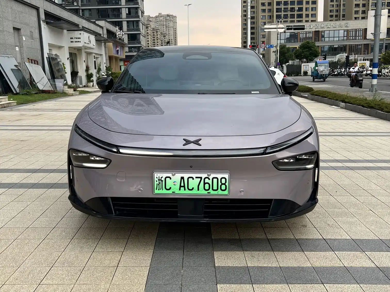 Фото 2 - XPeng P7+