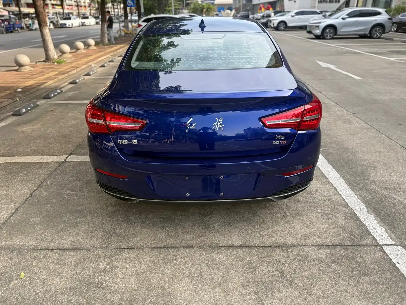 Hongqi H5 2018 30TD Dynamic Edition фото 9