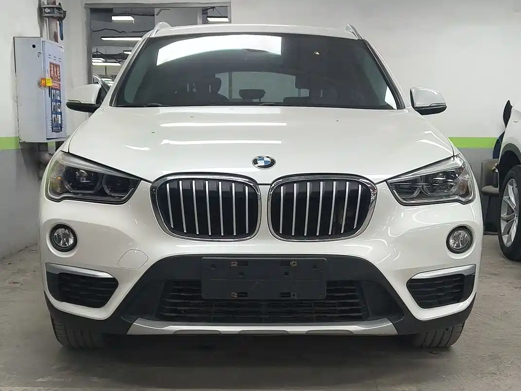 BMW X1 2018 sDrive18Li Fashion Model фото 2