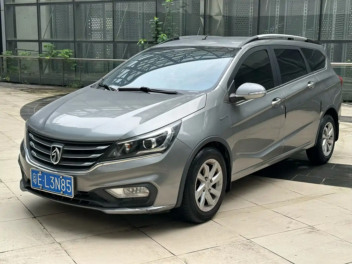 Baojun 310W 2017 2017 1.5L Manual Fashion Edition (China V)