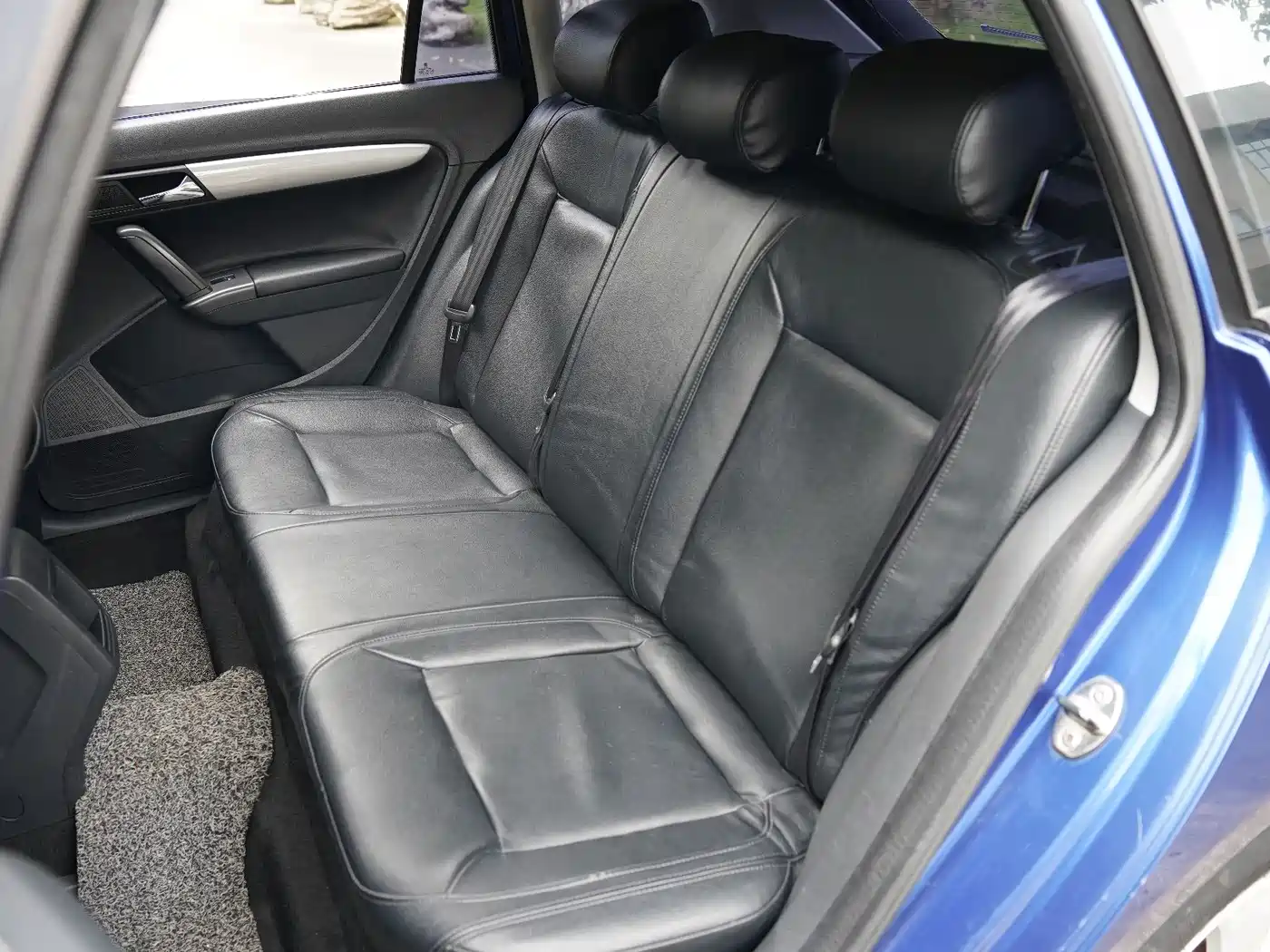 Volkswagen Lavida Tour 2013 1.6L Automatic Trend Style фото 23