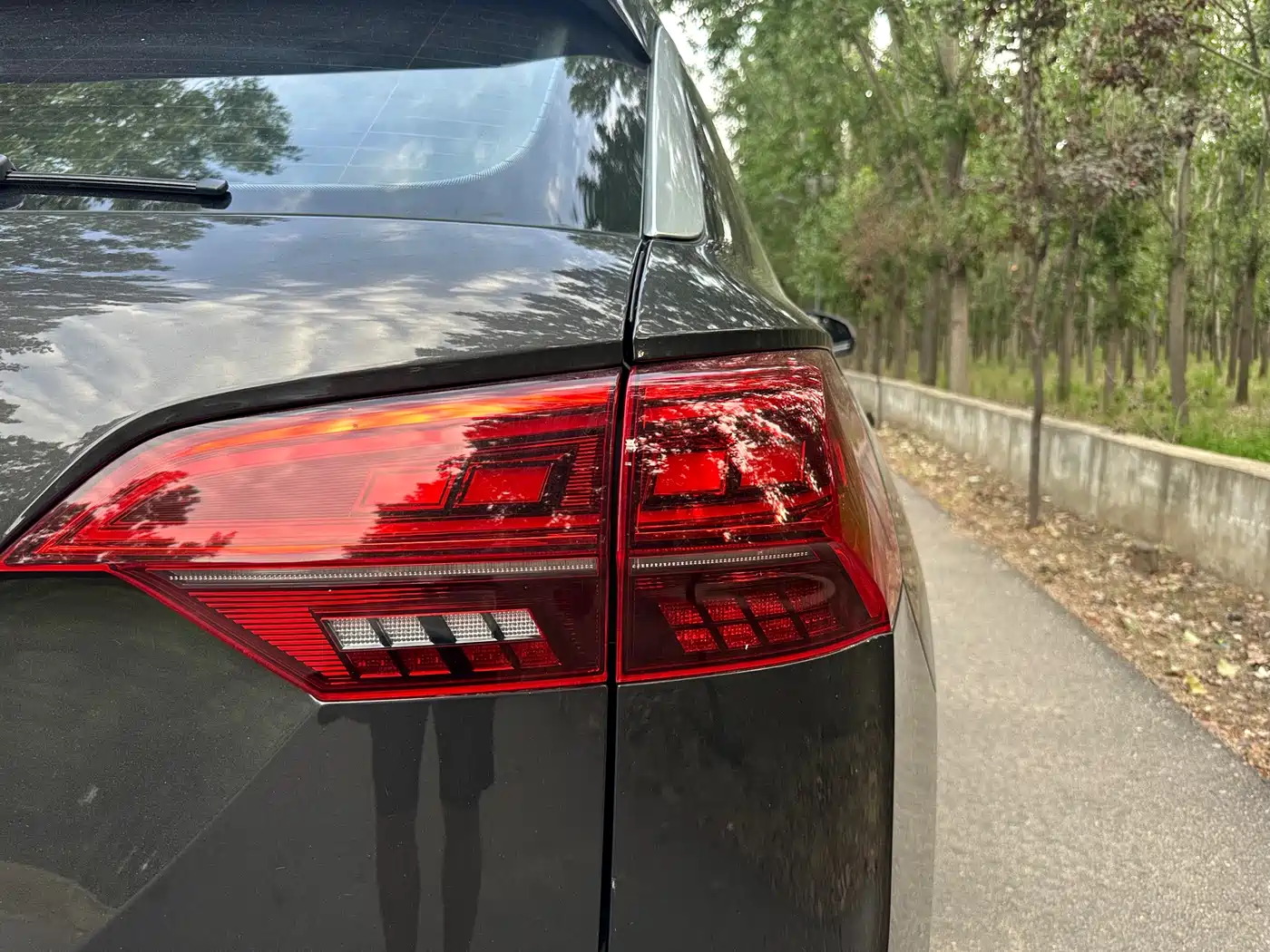 Volkswagen Tayron 2022 330TSI 2WD Luxury Smart Connect Edition фото 13