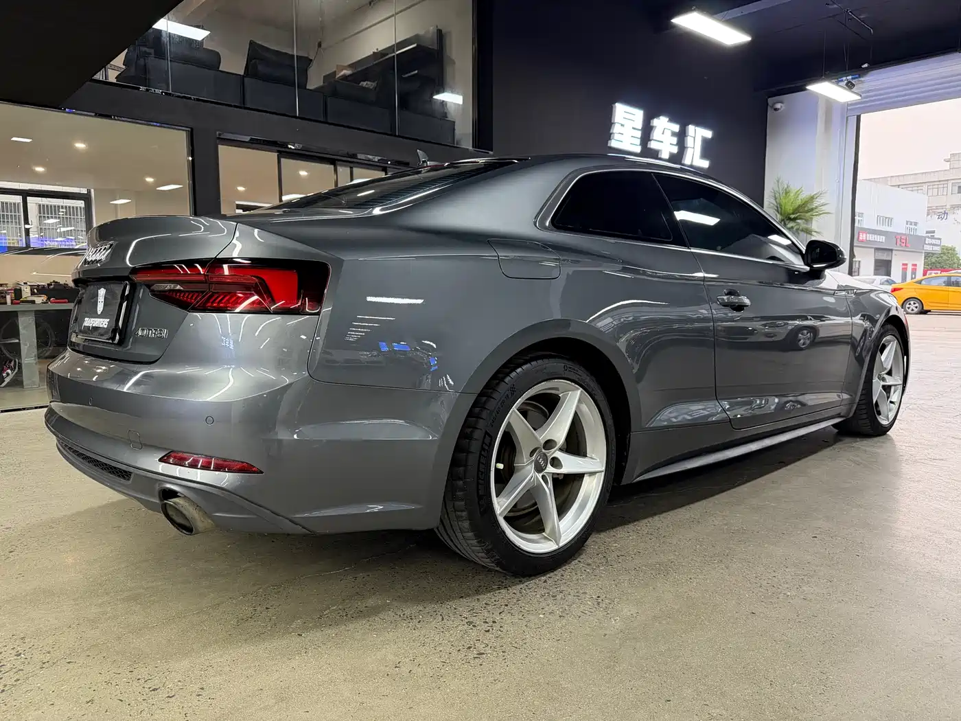 Audi A5 (Import) 2017 Coupe 40 TFSI Style фото 13