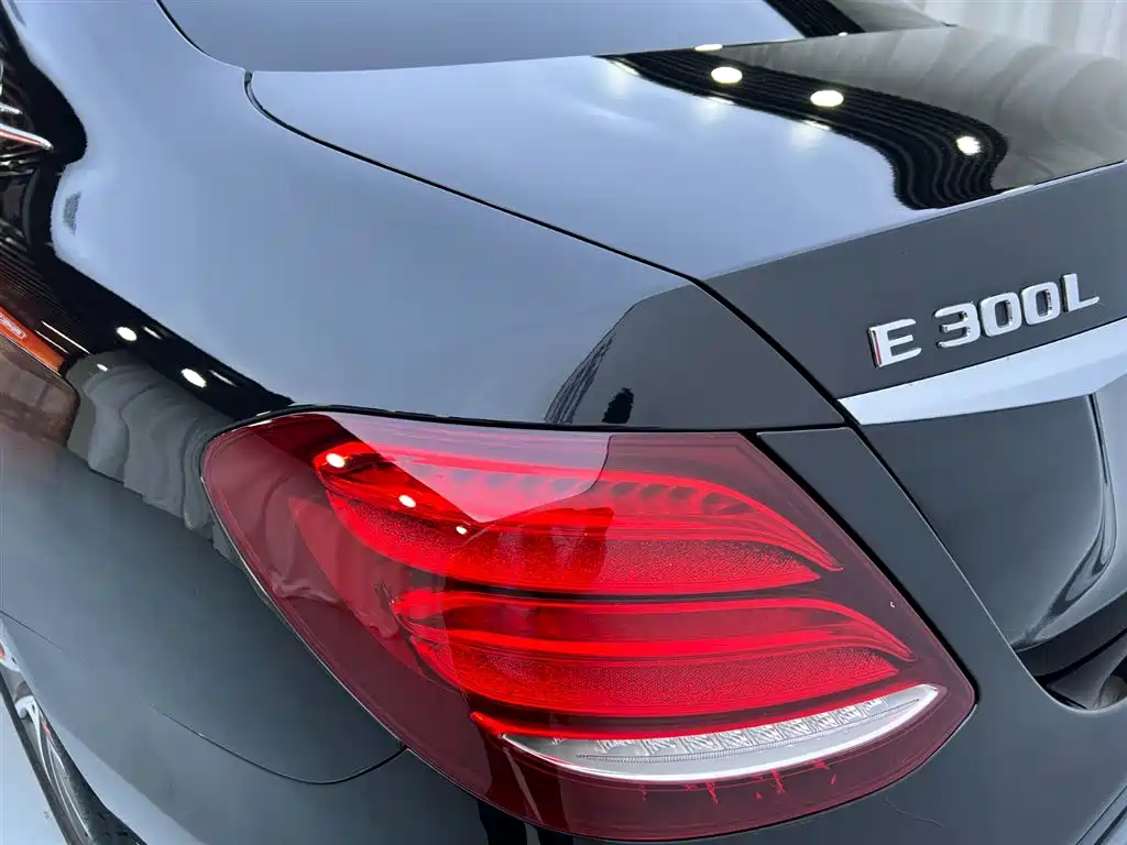 Mercedes-Benz E-Class 2016 E 300 L Fashion Type фото 27