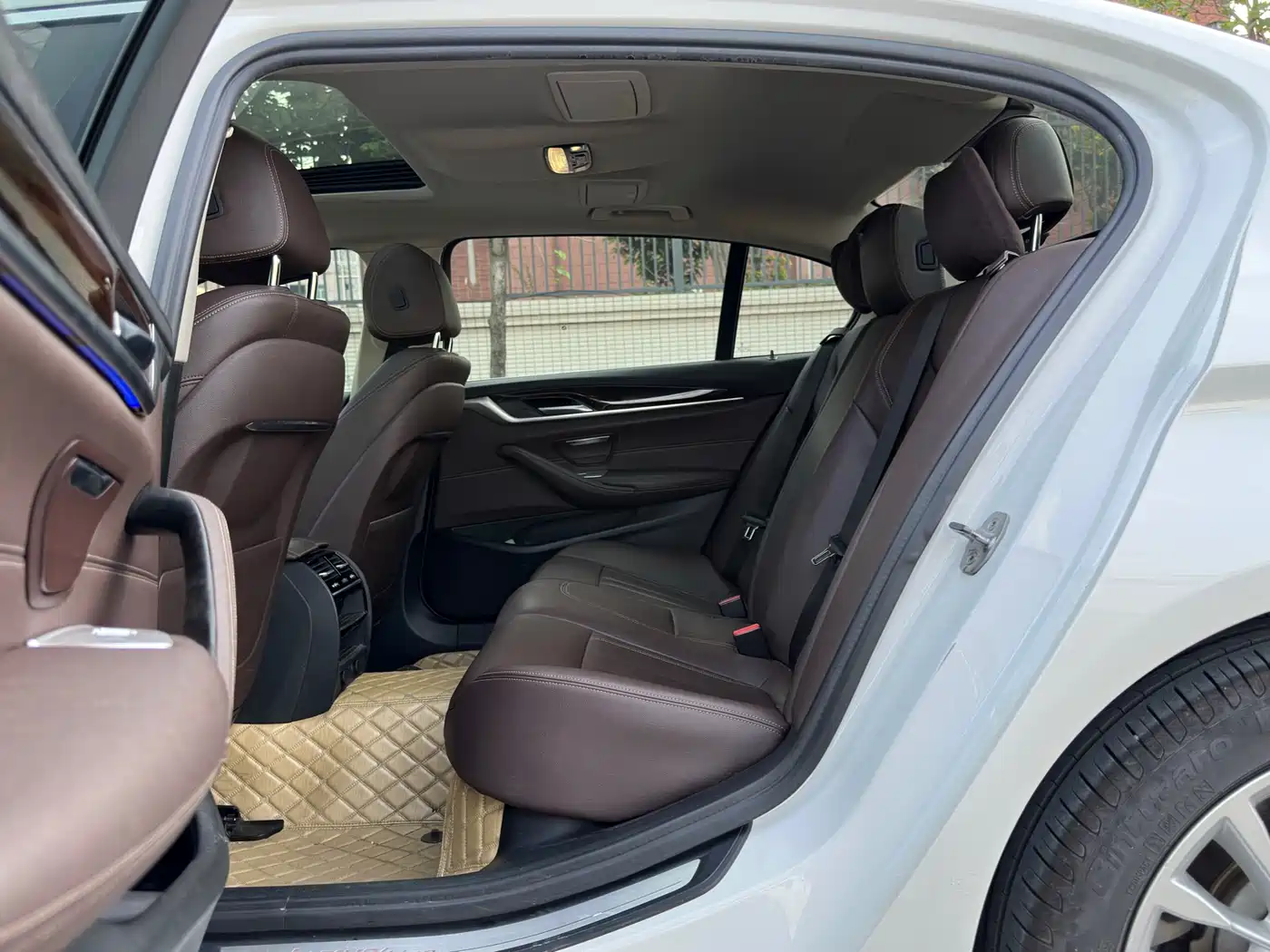 BMW 5 Series 2019 525Li Luxury Package фото 8
