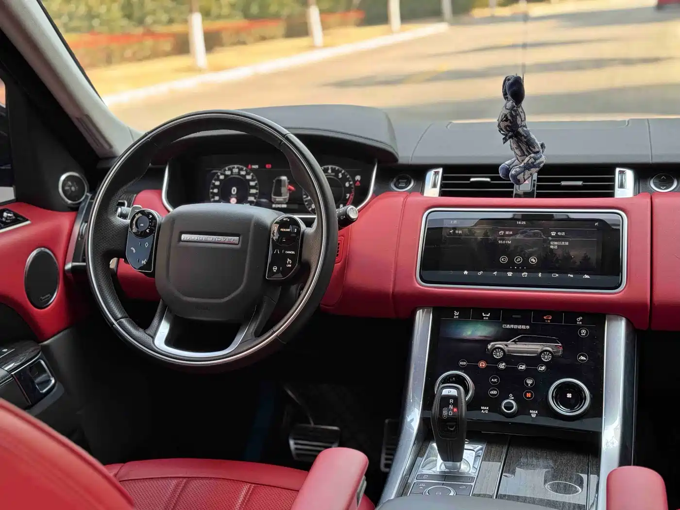 Land Rover Range Rover Sport 2021 3.0 L6 Gloss Black Edition фото 5