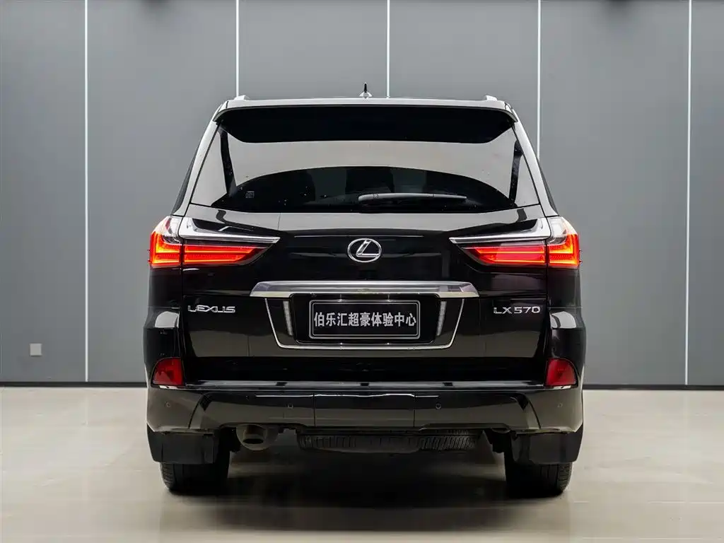 Lexus LX 2019 570 Prestige Luxury Edition фото 6