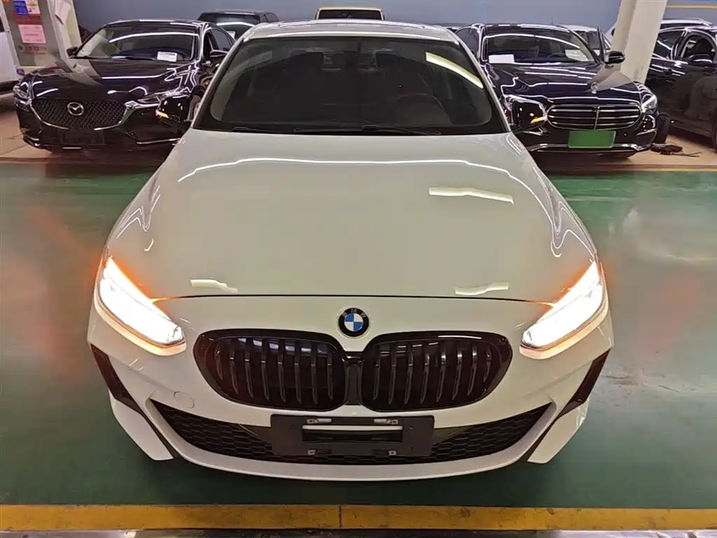 BMW 1-SERIES
