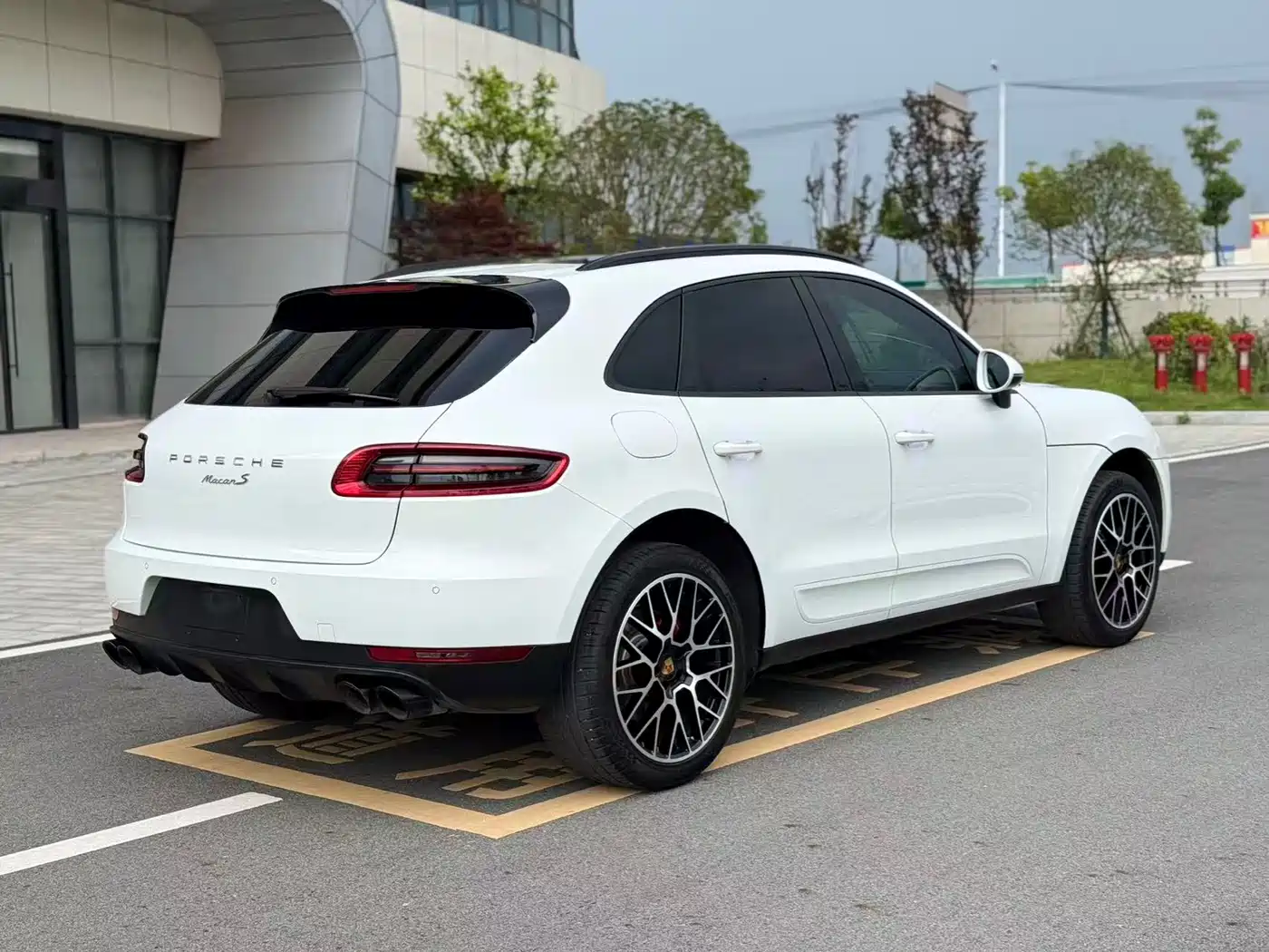 Porsche Macan 2017 Macan 2.0T фото 7