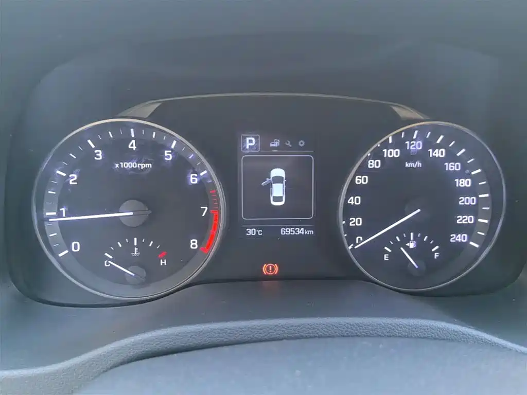 Hyundai Elantra 2016 Model 1.6L Automatic Smart Elite фото 12
