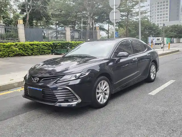 TOYOTA CAMRY