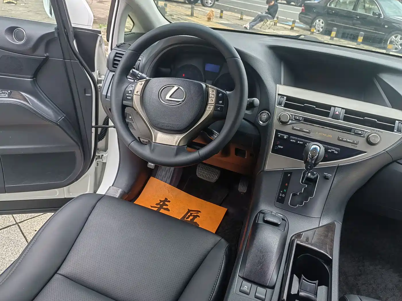 Lexus RX Classic 2013 Model 270 Luxury фото 12