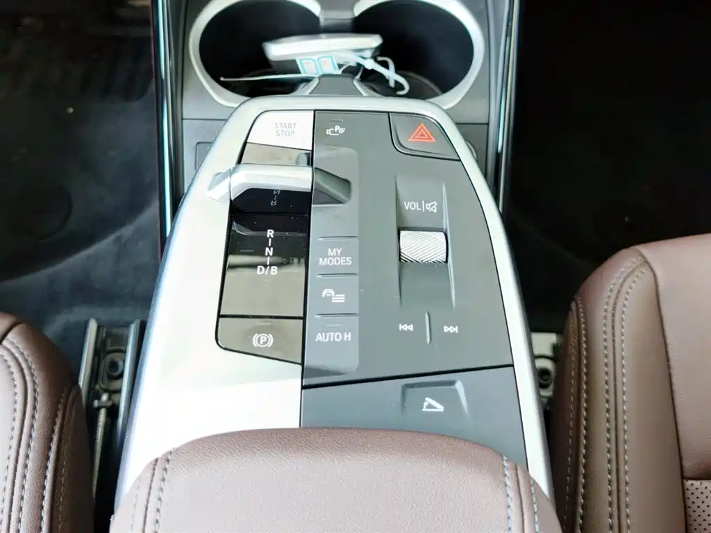 BMW iX1 2025 2025 eDrive25L X Design Package