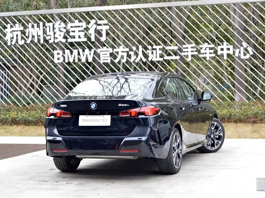 BMW 2 Series 2025 225L M Sport Package фото 4