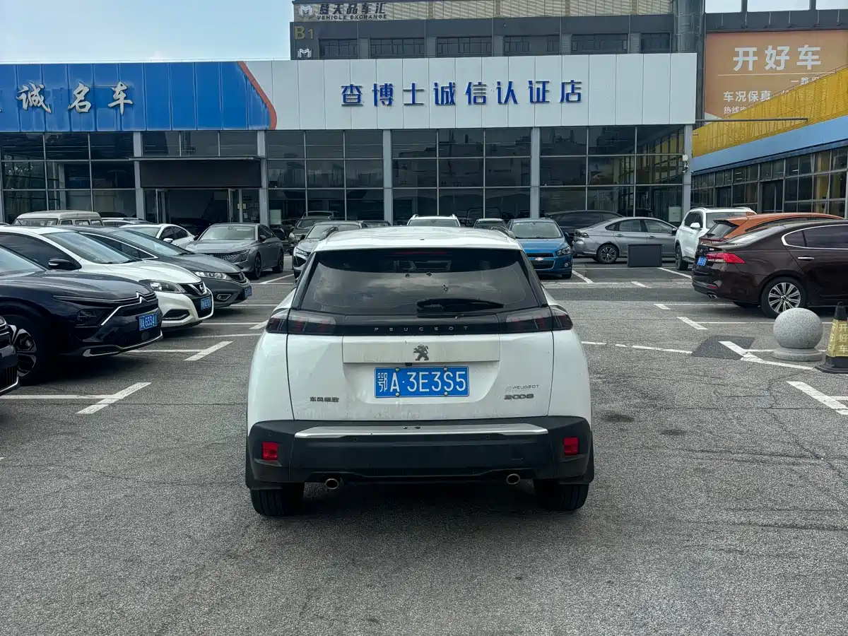 Peugeot 2008 2022 230THP THE ONE фото 6