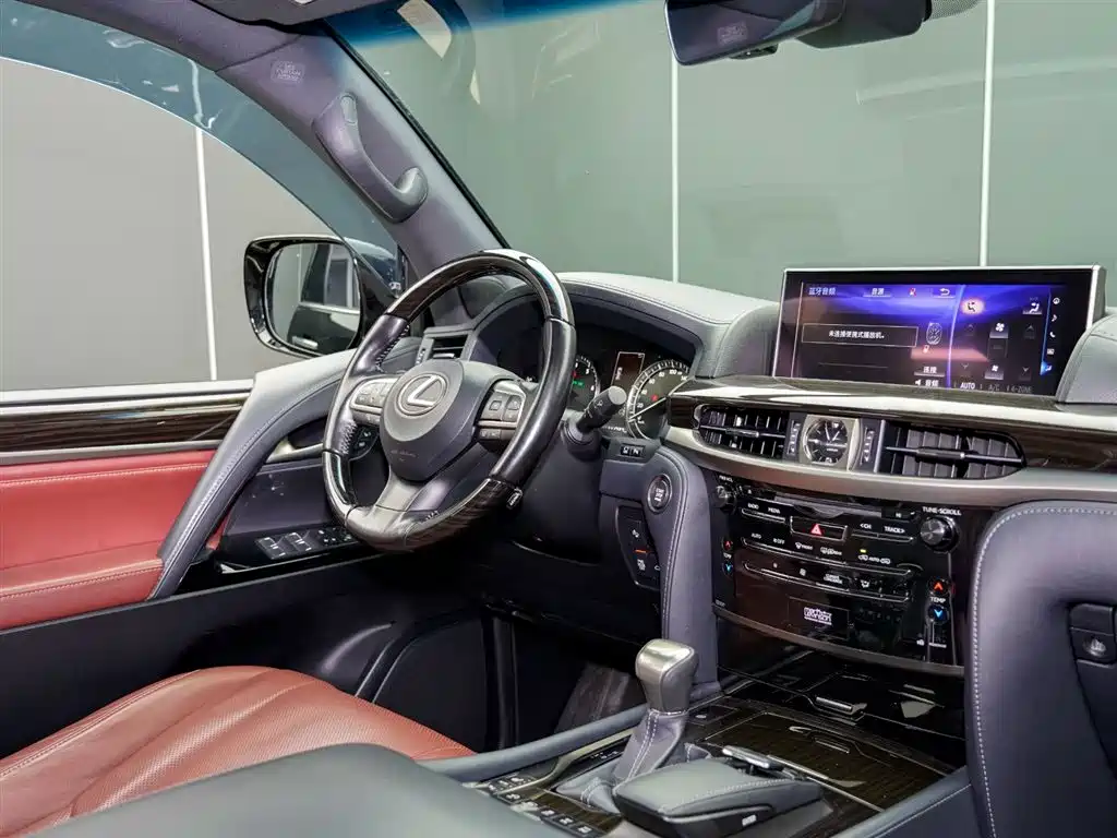 Lexus LX 2019 570 Prestige Luxury Edition фото 16