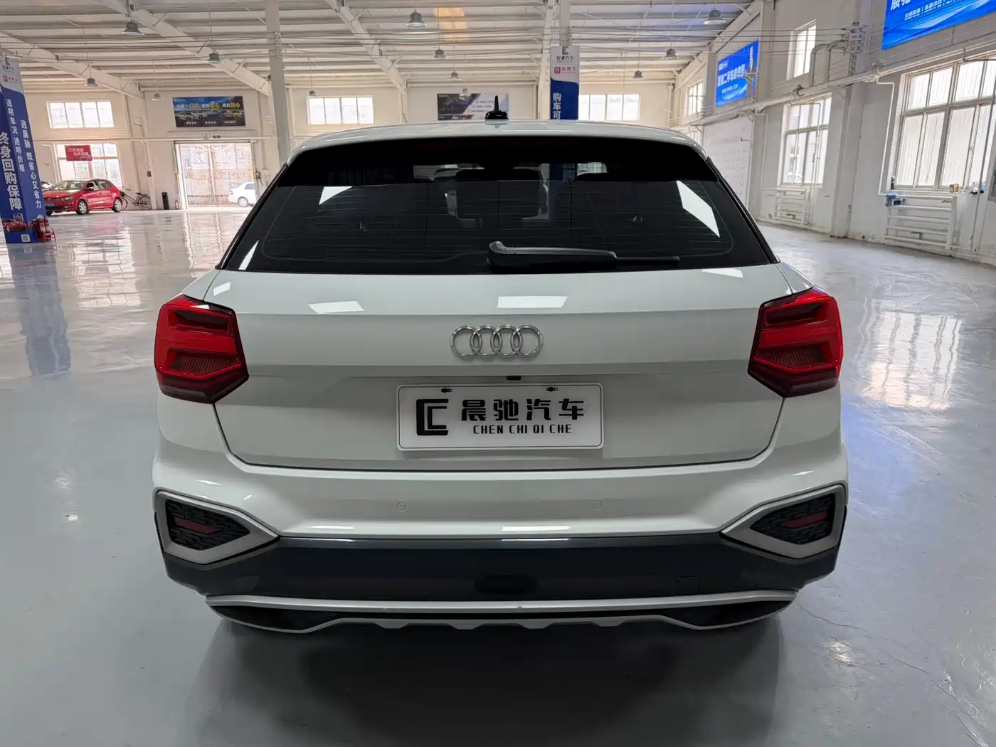 AUDI Q2L