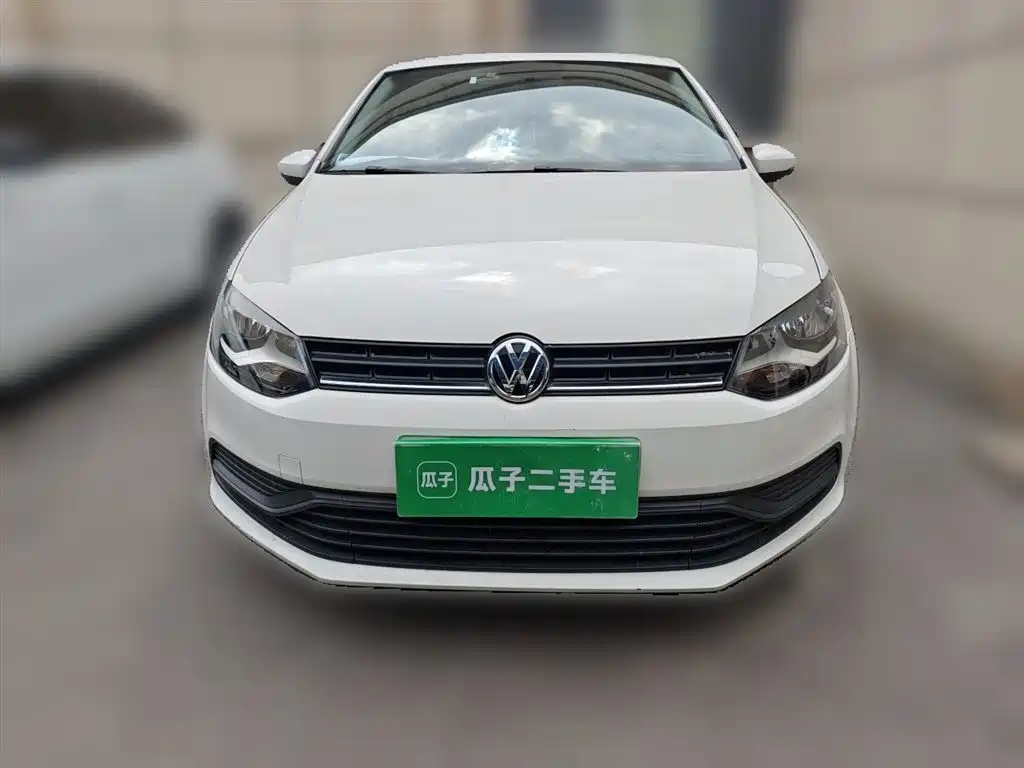 Volkswagen Polo 2016 1.4L Automatic Trend фото 24