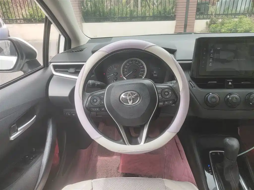 Toyota Corolla 2022 1.2T S-CVT Pioneer PLUS Edition фото 3