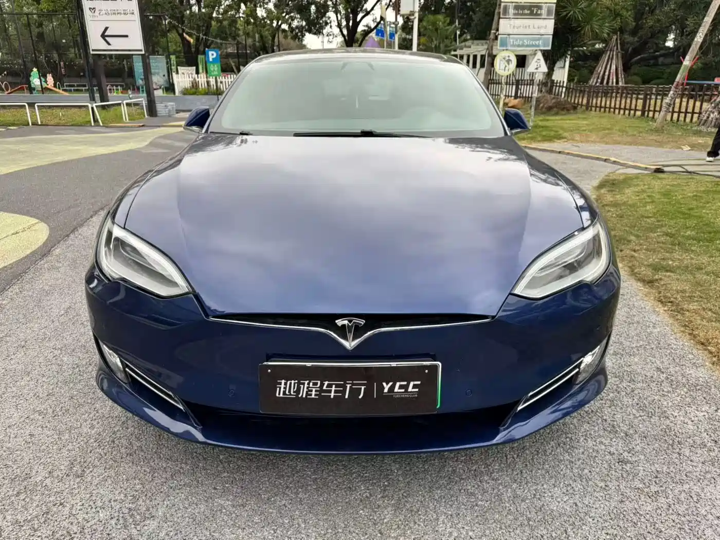 TESLA MODEL S