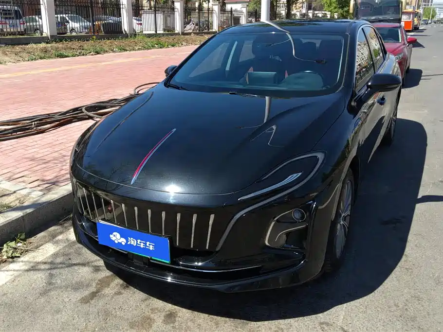 Hongqi E-QM5 2023 560km PLUS