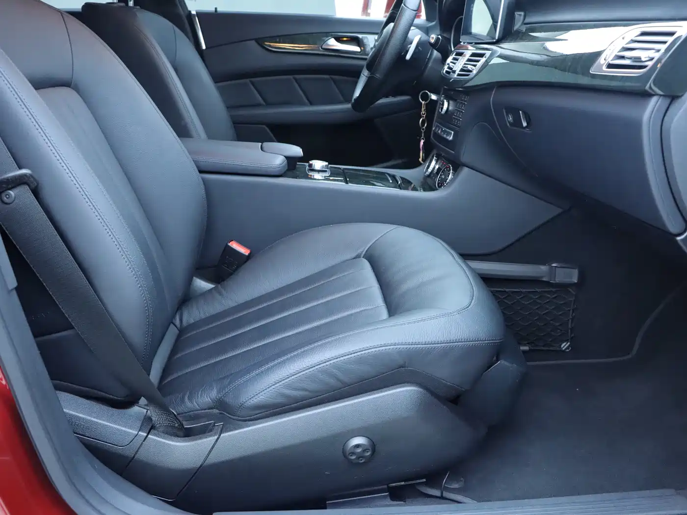 Mercedes-Benz CLS 2015 CLS 320 фото 8