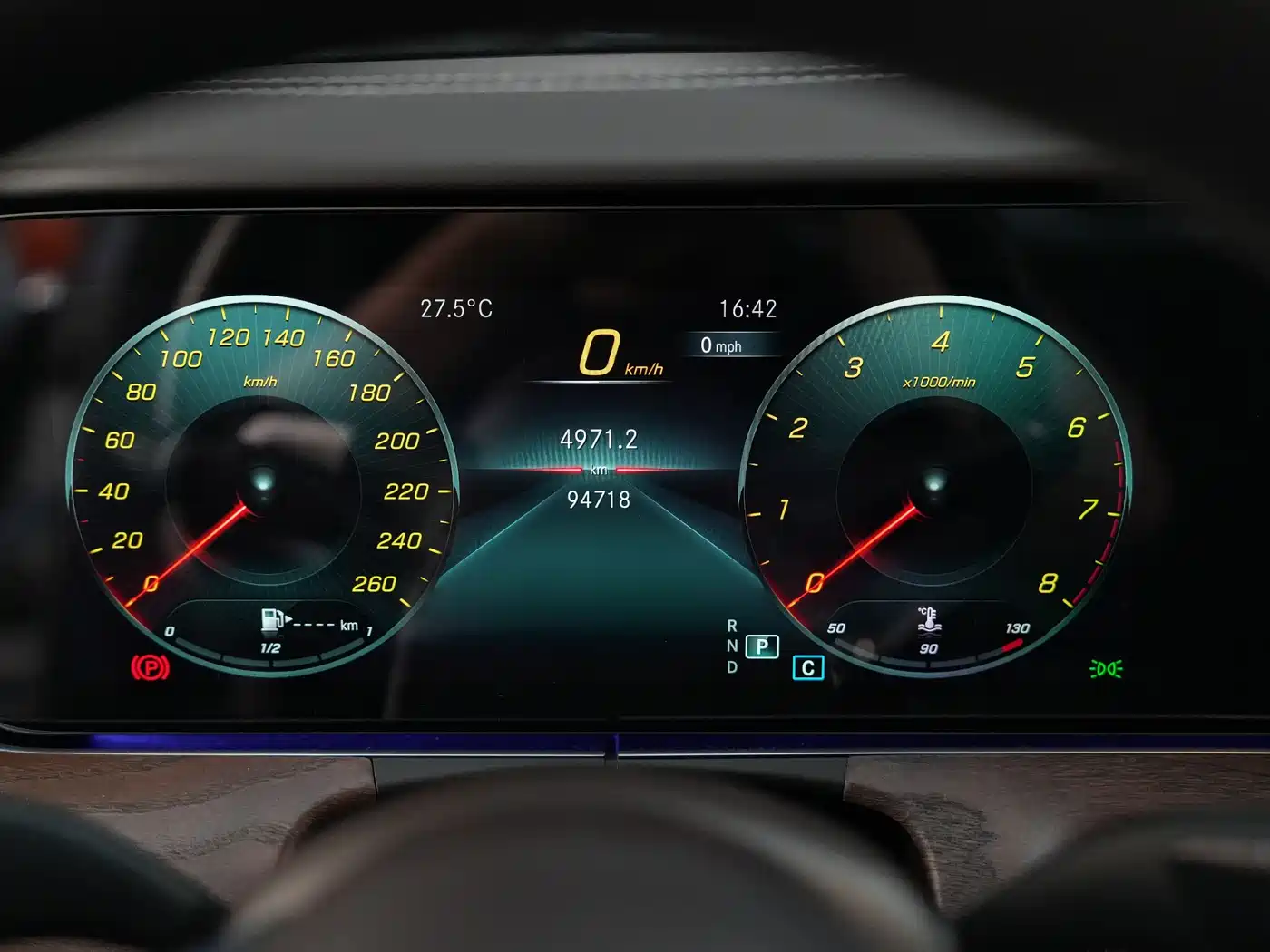 Mercedes-Benz E-Class 2022 E 260 L фото 13