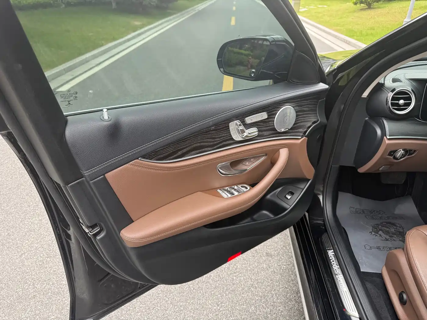 Mercedes-Benz E-Class 2019 E 300 L Sport Luxury фото 9